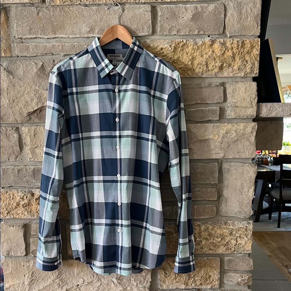 Express Navy, Light Blue, and White Plaid Button Down Shirt Large (16 - 16 1/2)
